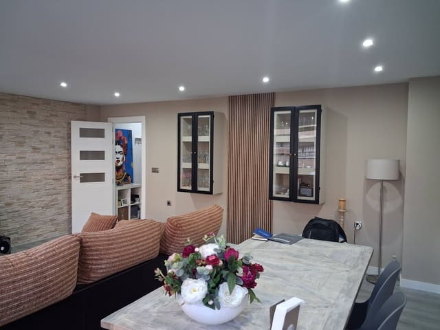 3 sypialnia Mieszkanie na sprzedaż w Vara de Quart, Miasto Walencja z garażem - 375 000 € (Ref: 9679883)