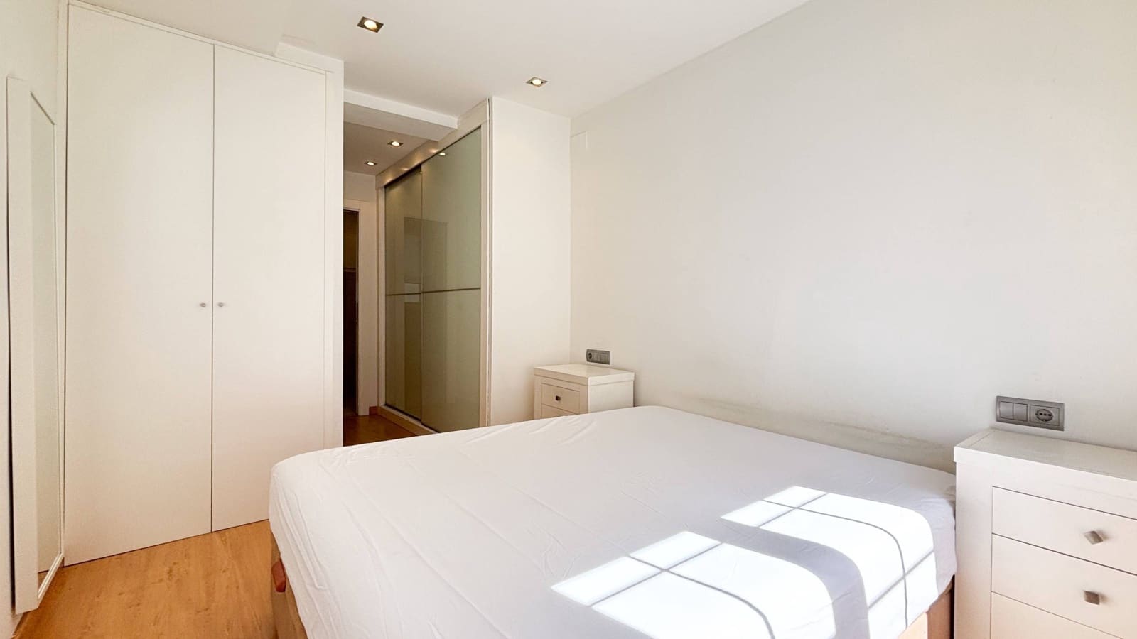 Piso de 2 habitaciones en València ciudad en venta - 340.000 € (Ref: 9738581)