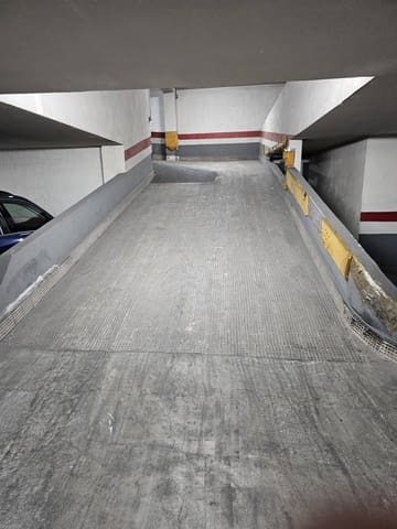 Garaż na sprzedaż w Arrancapins, Miasto Walencja - 28 000 € (Ref: 9780581)