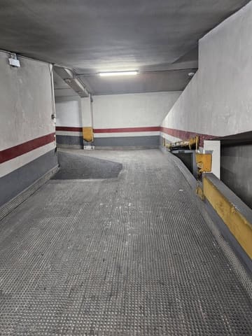 Garaż na sprzedaż w Arrancapins, Miasto Walencja - 28 000 € (Ref: 9780581)