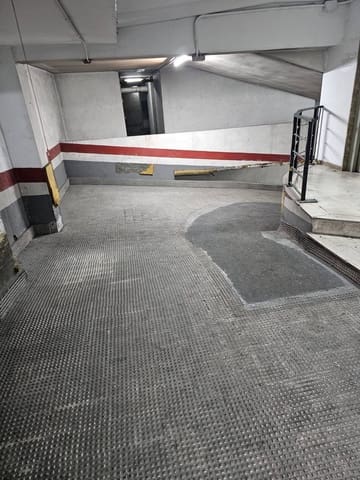 Garaż na sprzedaż w Arrancapins, Miasto Walencja - 28 000 € (Ref: 9780581)