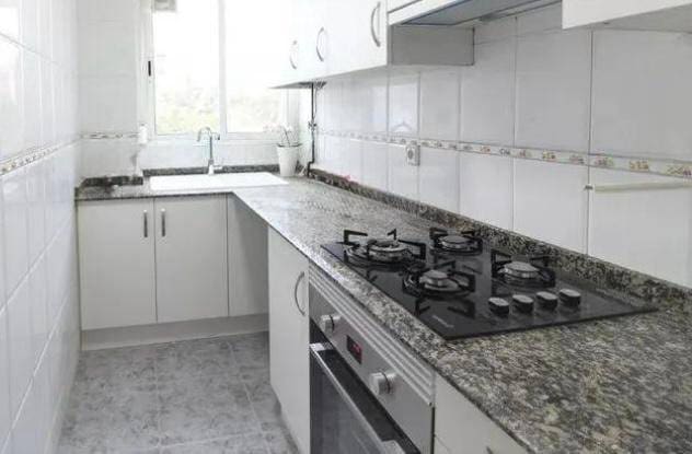 2 slaapkamer Flat te huur in Russafa, Valencia stad - € 1.300 (Ref: 9783157)