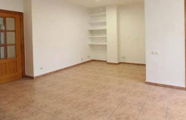 2 slaapkamer Flat te huur in Russafa, Valencia stad - € 1.300 (Ref: 9783157)