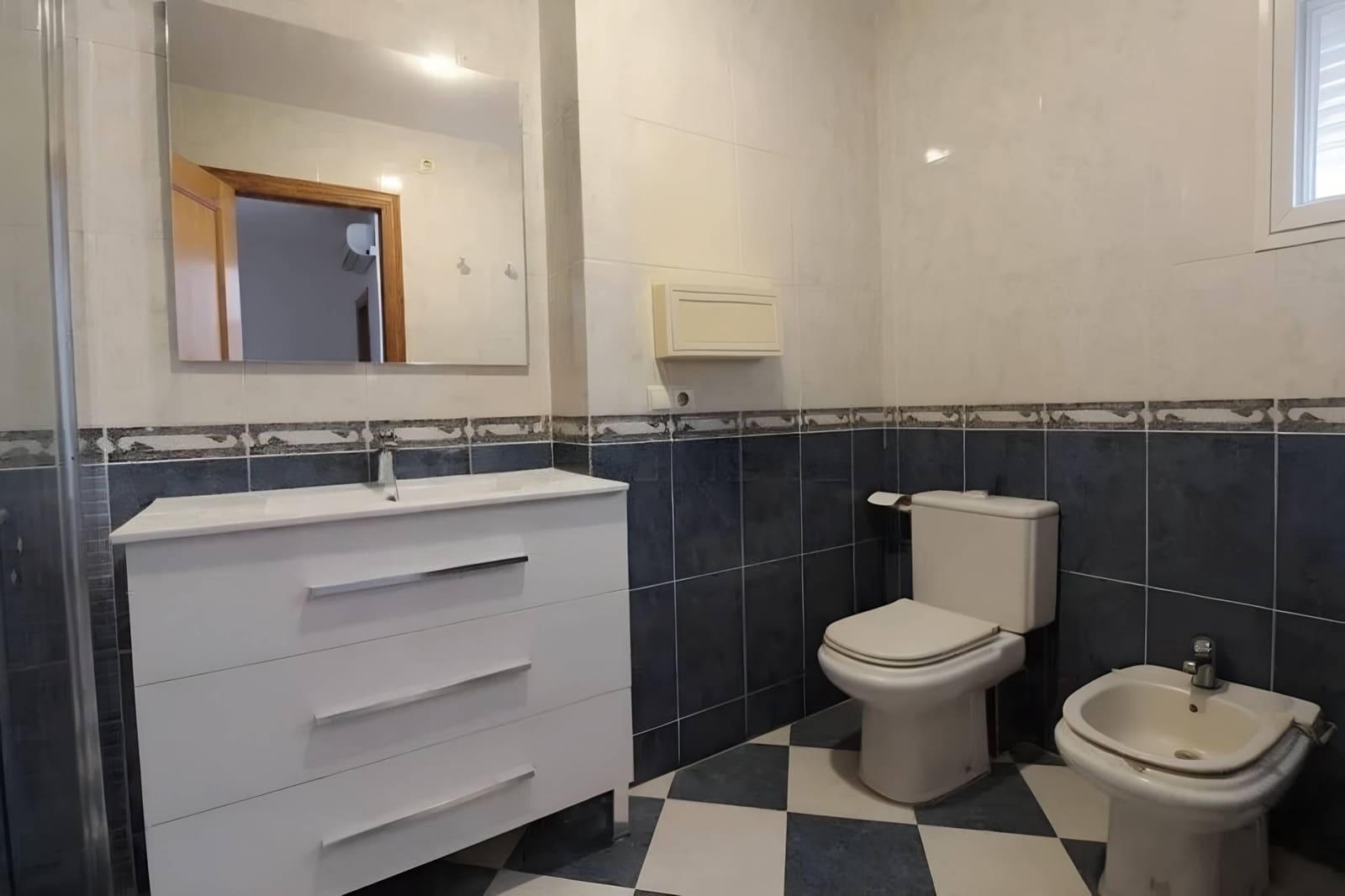 2 slaapkamer Flat te huur in Valencia stad - € 1.300 (Ref: 9783157)