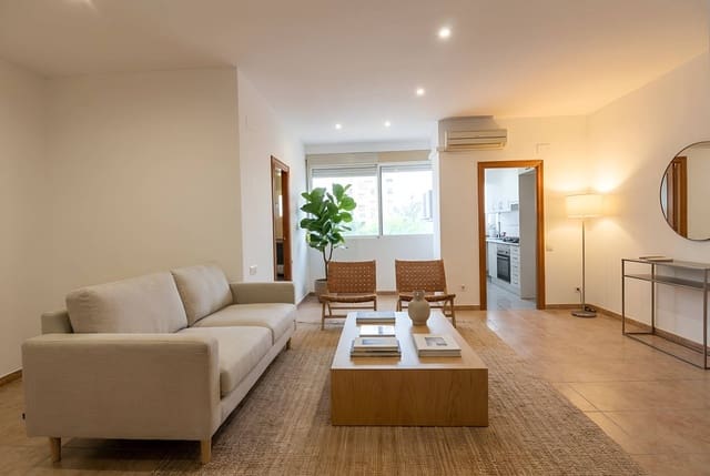 2 slaapkamer Flat te huur in Russafa, Valencia stad - € 1.300 (Ref: 9783157)