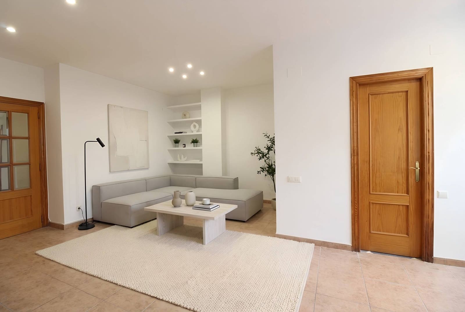 2 slaapkamer Flat te huur in Valencia stad - € 1.300 (Ref: 9783157)