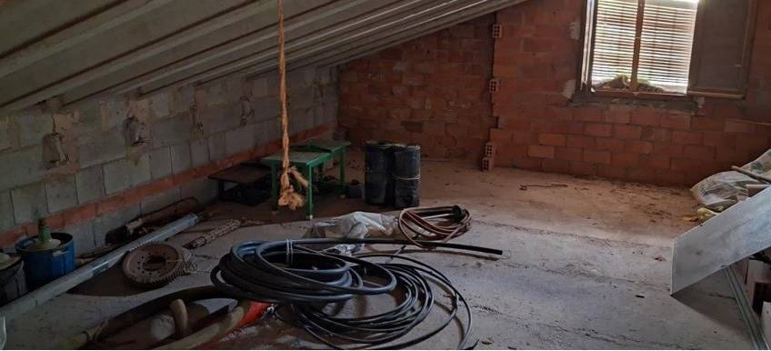 2 sypialnia Finka/Dom wiejski na sprzedaż w Oliva z basenem garażem - 210 000 € (Ref: 9783158)