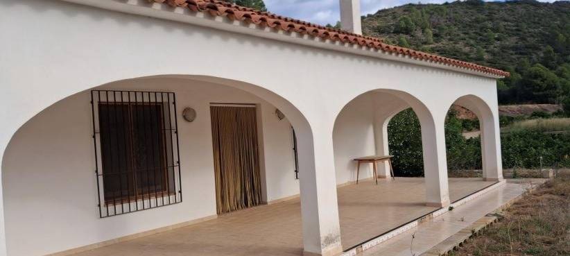 2 sypialnia Finka/Dom wiejski na sprzedaż w Oliva z basenem garażem - 210 000 € (Ref: 9783158)