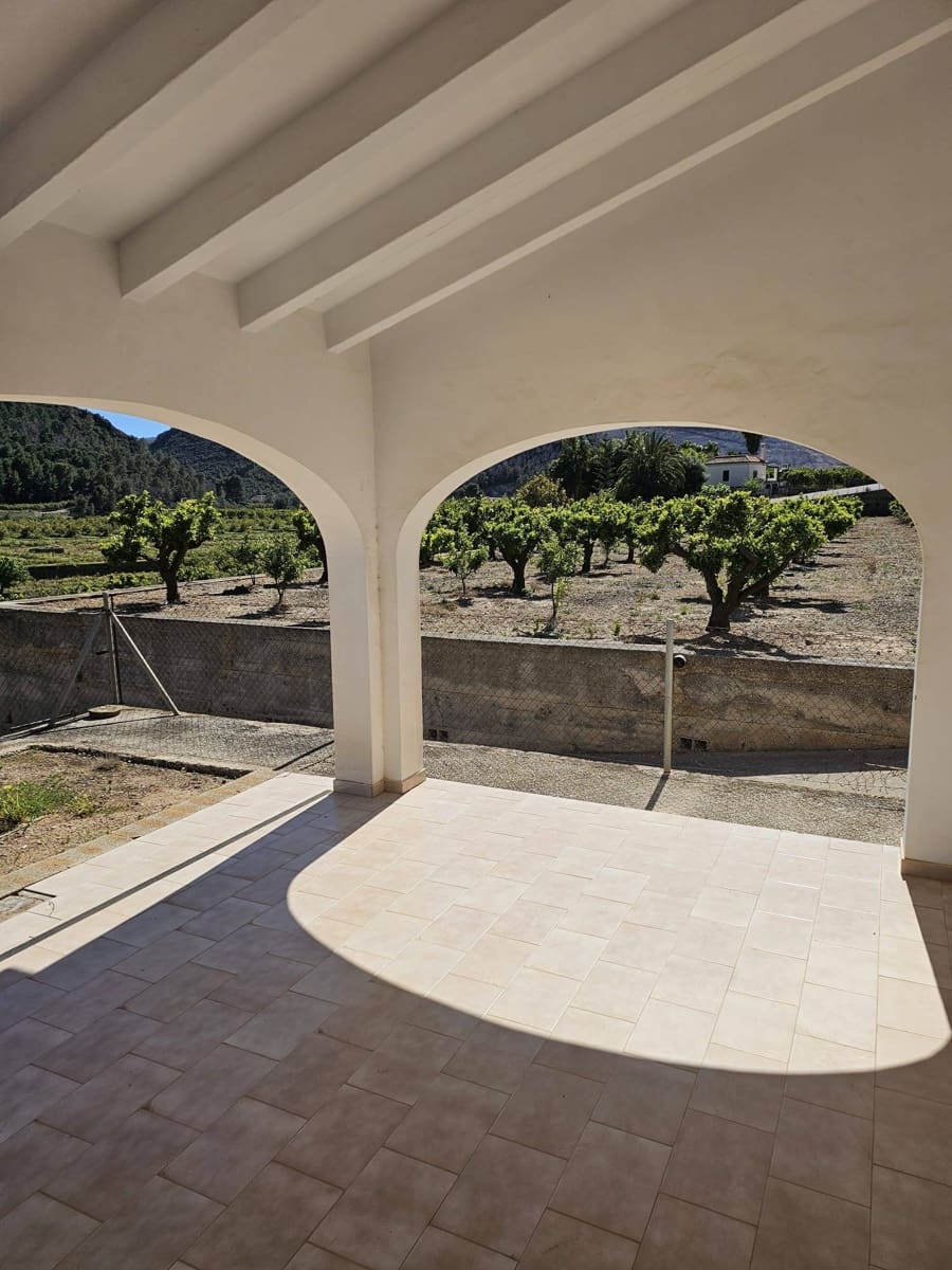 2 sypialnia Finka/Dom wiejski na sprzedaż w Oliva z basenem garażem - 210 000 € (Ref: 9783158)