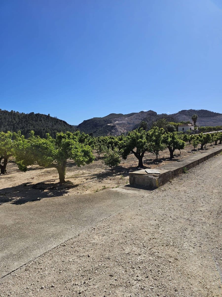 2 sypialnia Finka/Dom wiejski na sprzedaż w Oliva z basenem garażem - 210 000 € (Ref: 9783158)