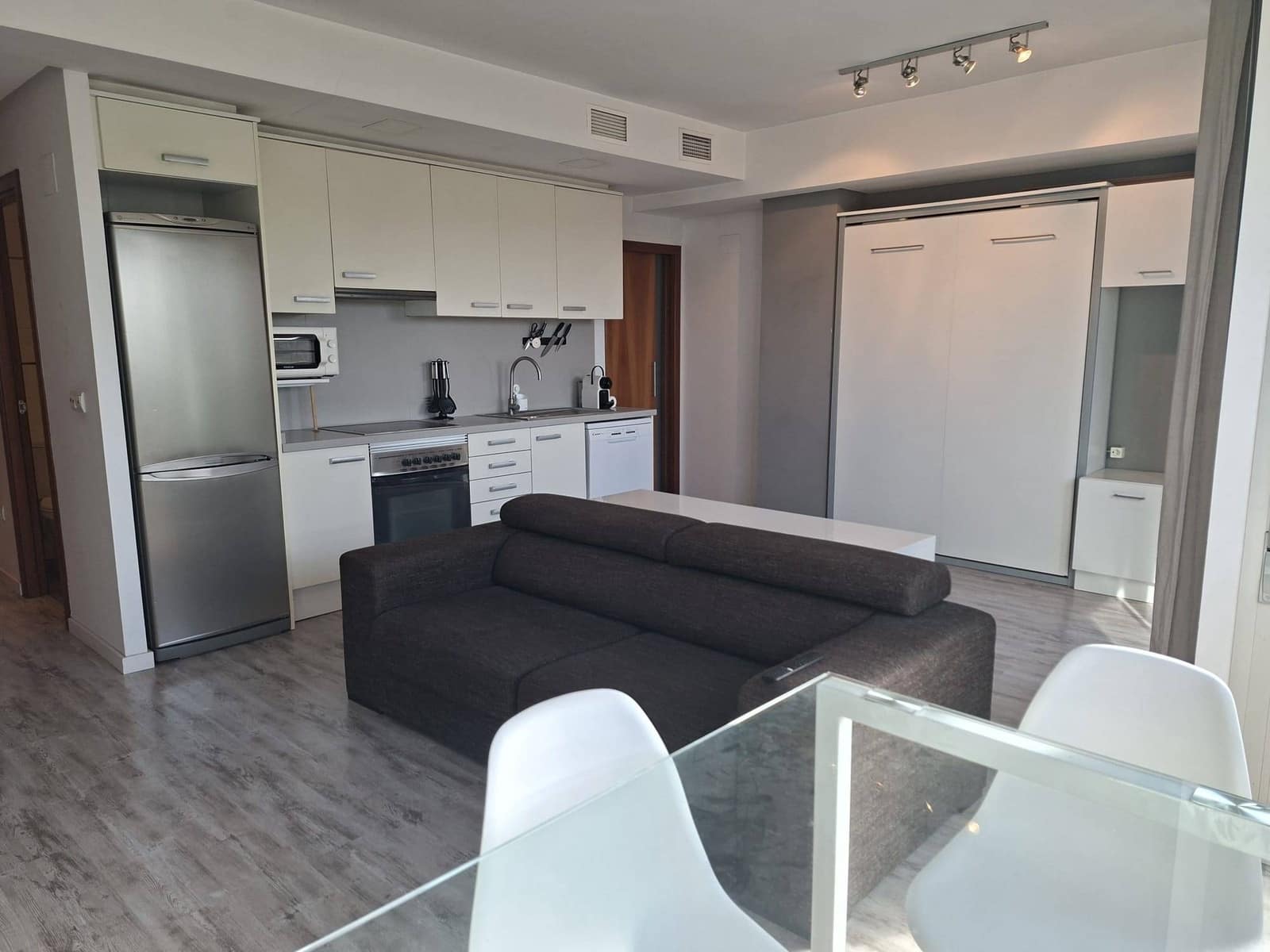 Loft à vendre à Valence ville avec piscine - 235 000 € (Ref: 9794651)