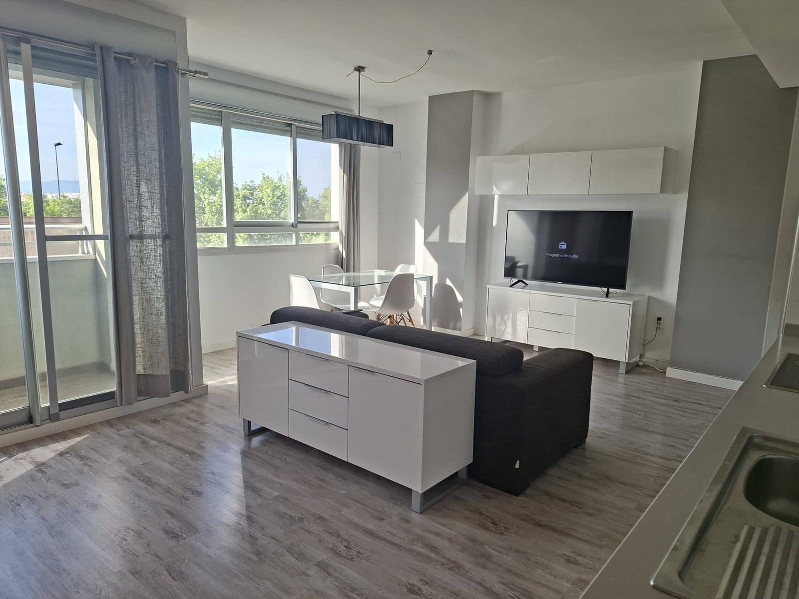 Loft à vendre à Valence ville avec piscine - 235 000 € (Ref: 9794651)