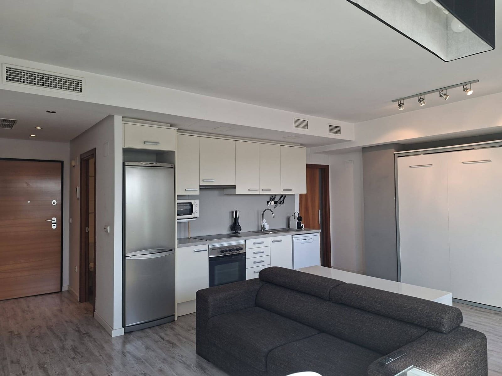 Loft à vendre à Valence ville avec piscine - 235 000 € (Ref: 9794651)