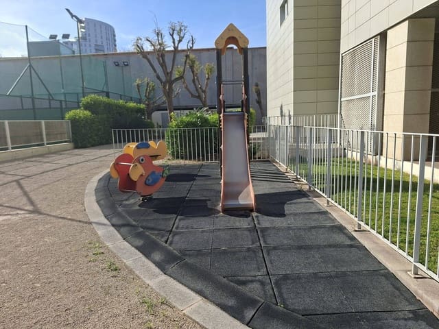 Loft à vendre à Sant Llorens, Valence ville avec piscine - 235 000 € (Ref: 9794651)