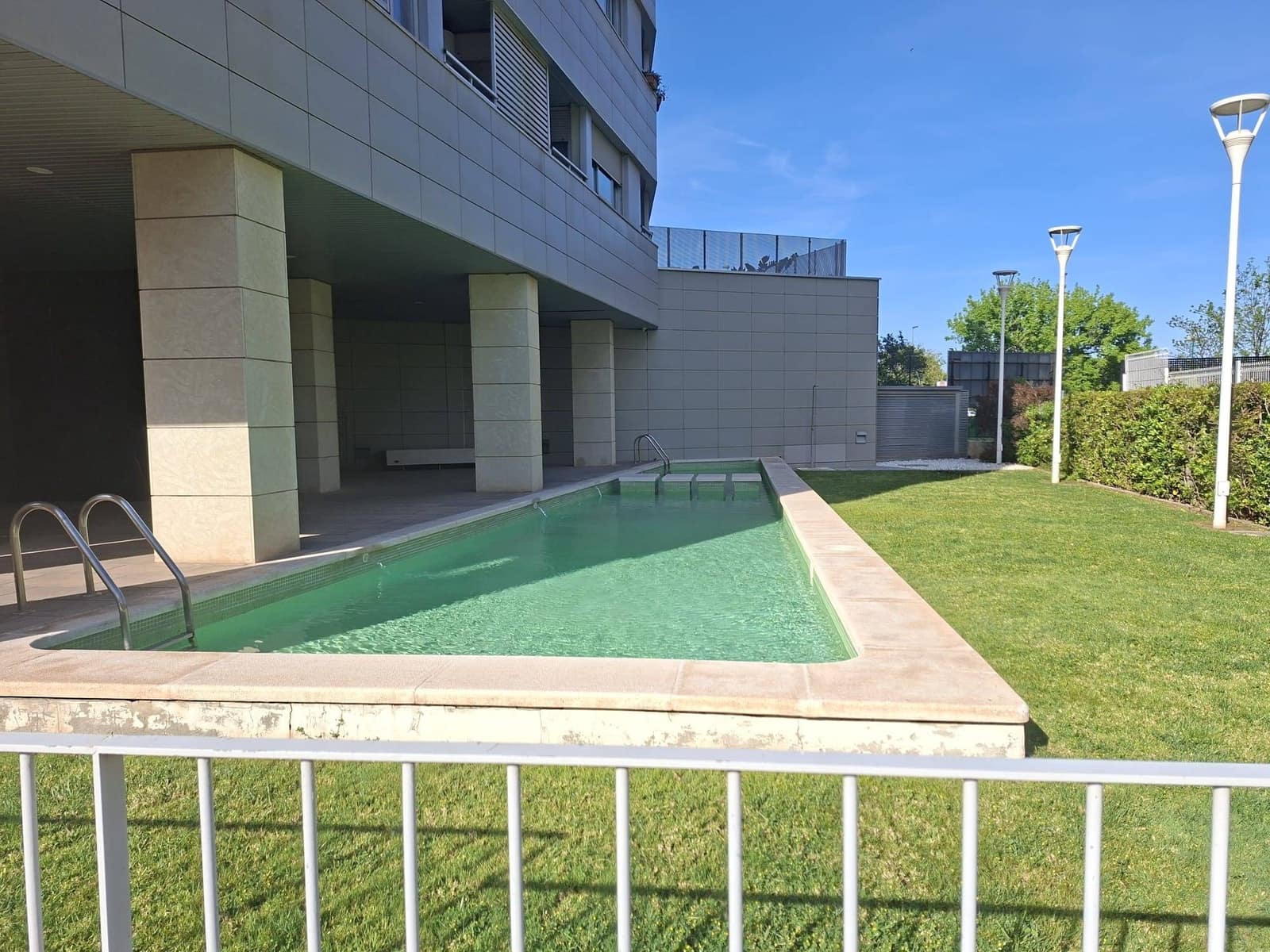 Loft à vendre à Valence ville avec piscine - 235 000 € (Ref: 9794651)
