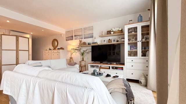 3 soverom Leilighet til salgs i La Raiosa, Valencia by med garasje - € 540 000 (Ref: 9807982)