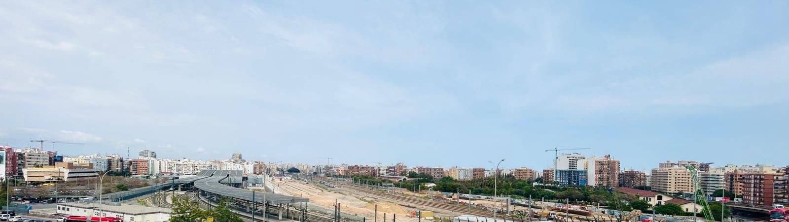 3 bedroom Flat for sale in Valencia city with garage - € 540,000 (Ref: 9807982)