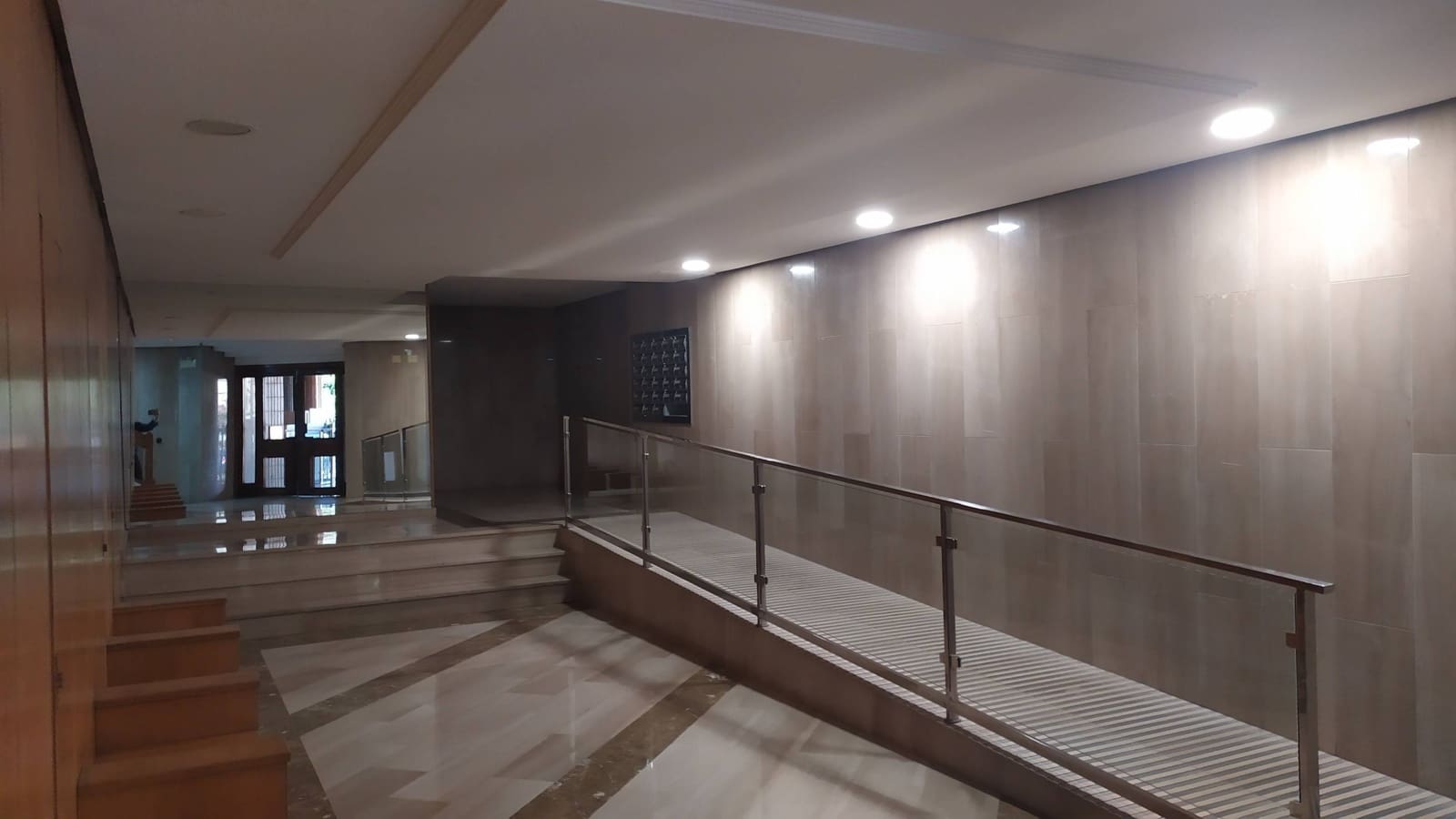 1 soverom Leilighet til leie i Valencia by - € 1 200 (Ref: 9807983)