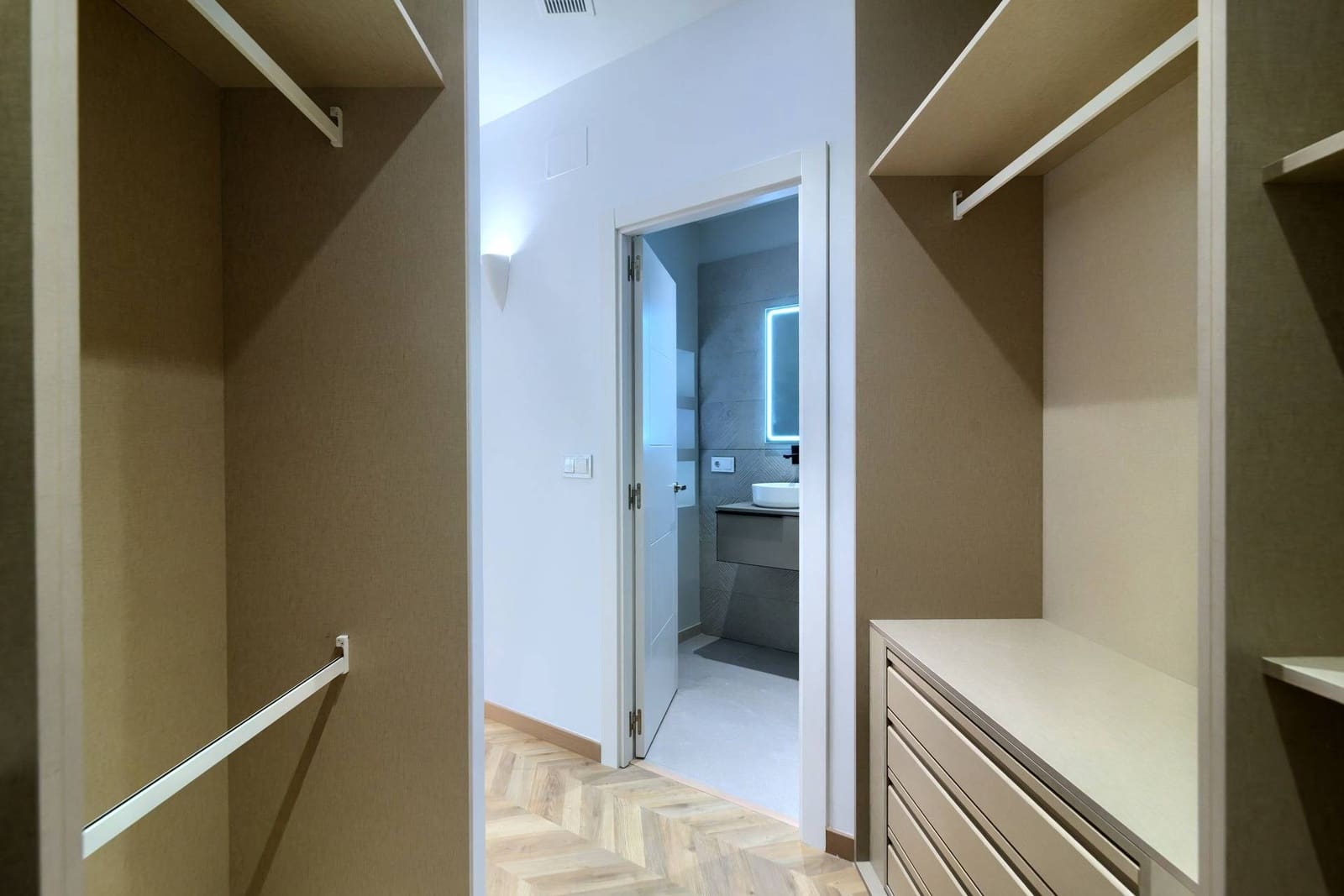 3 chambre Appartement à vendre à Valence ville - 695 000 € (Ref: 9811933)