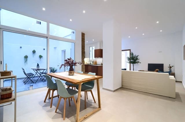 2 soverom Leilighet til salgs i Cabanyal-Canyamelar, Valencia by - € 455 000 (Ref: 9811934)