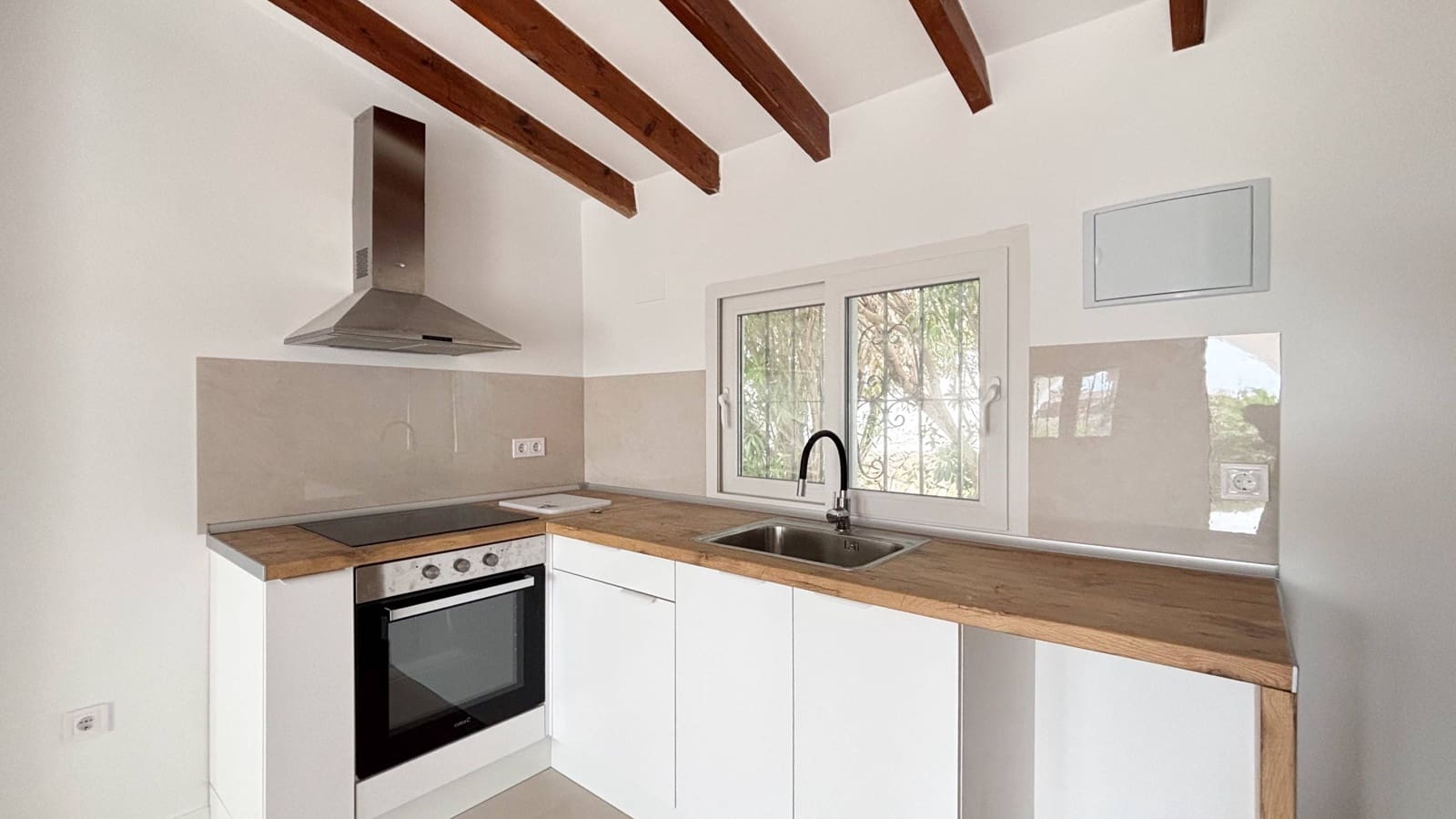 2 slaapkamer Villa te koop in Calpe / Calp met zwembad garage - € 395.000 (Ref: 9818253)