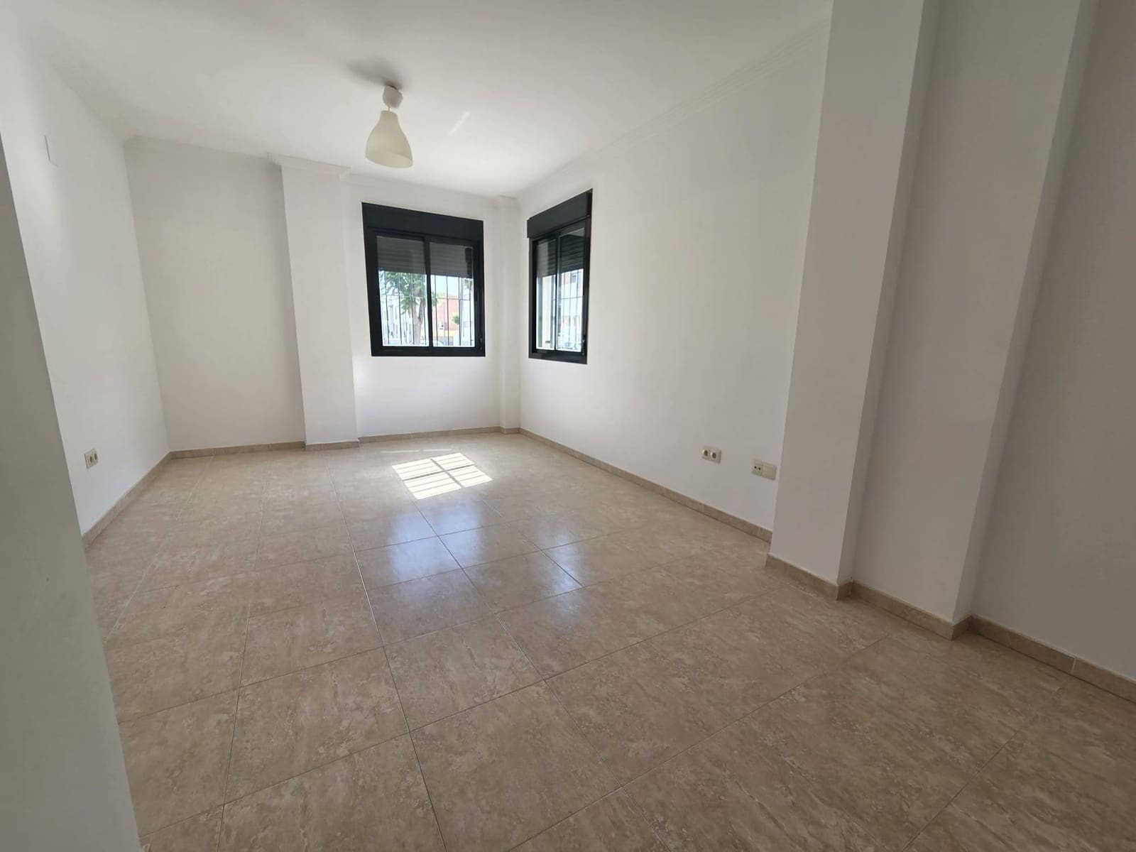 3 soverom Leilighet til salgs i Canet d'En Berenguer med garasje - € 184 000 (Ref: 9833683)