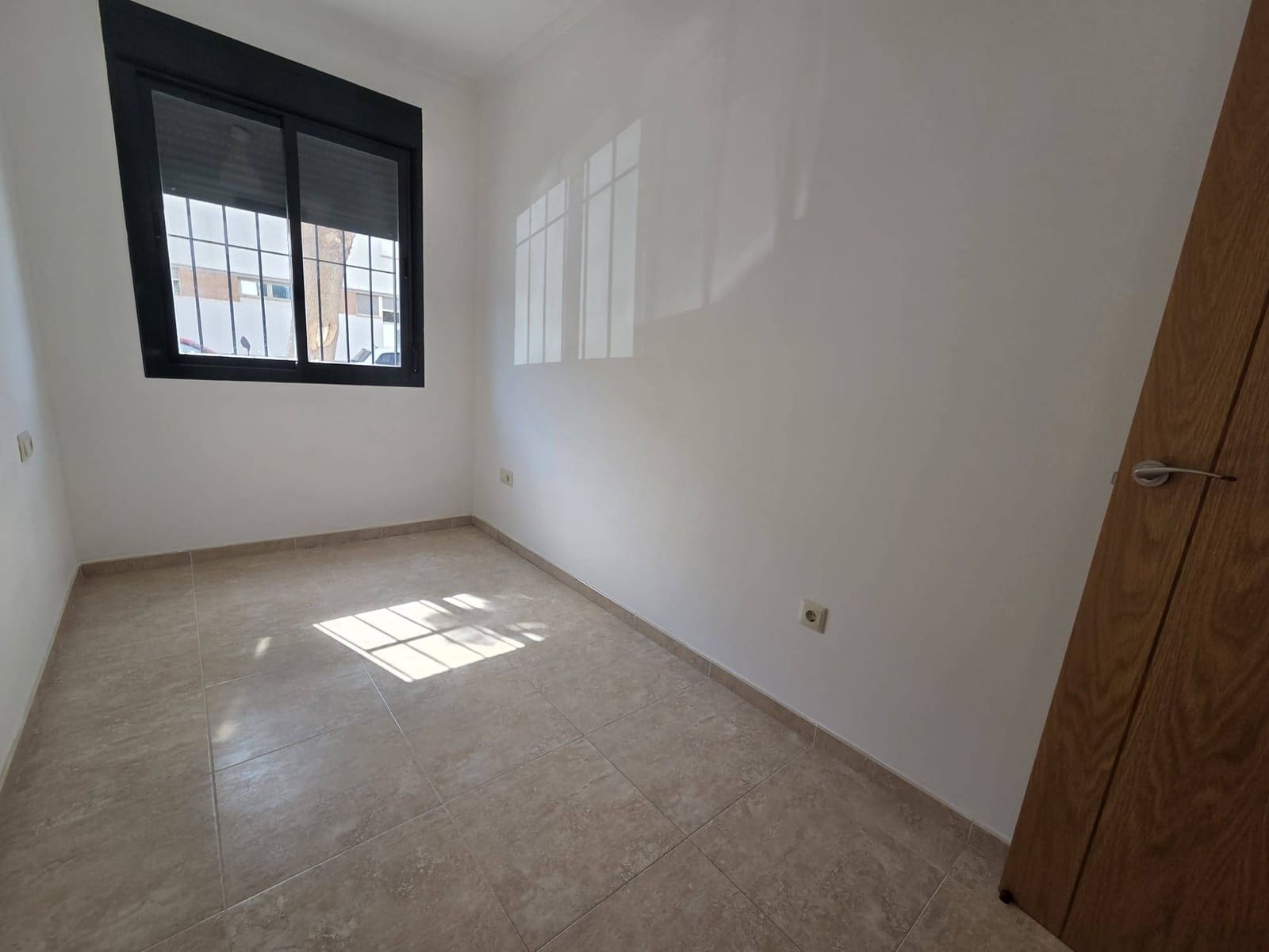 3 soverom Leilighet til salgs i Canet d'En Berenguer med garasje - € 184 000 (Ref: 9833683)