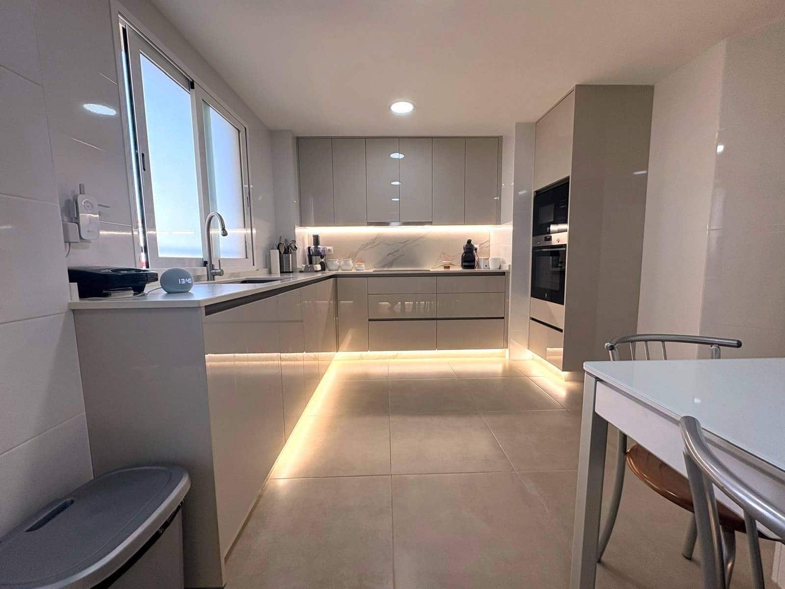 3 bedroom Flat for sale in Valencia city - € 639,000 (Ref: 9861887)