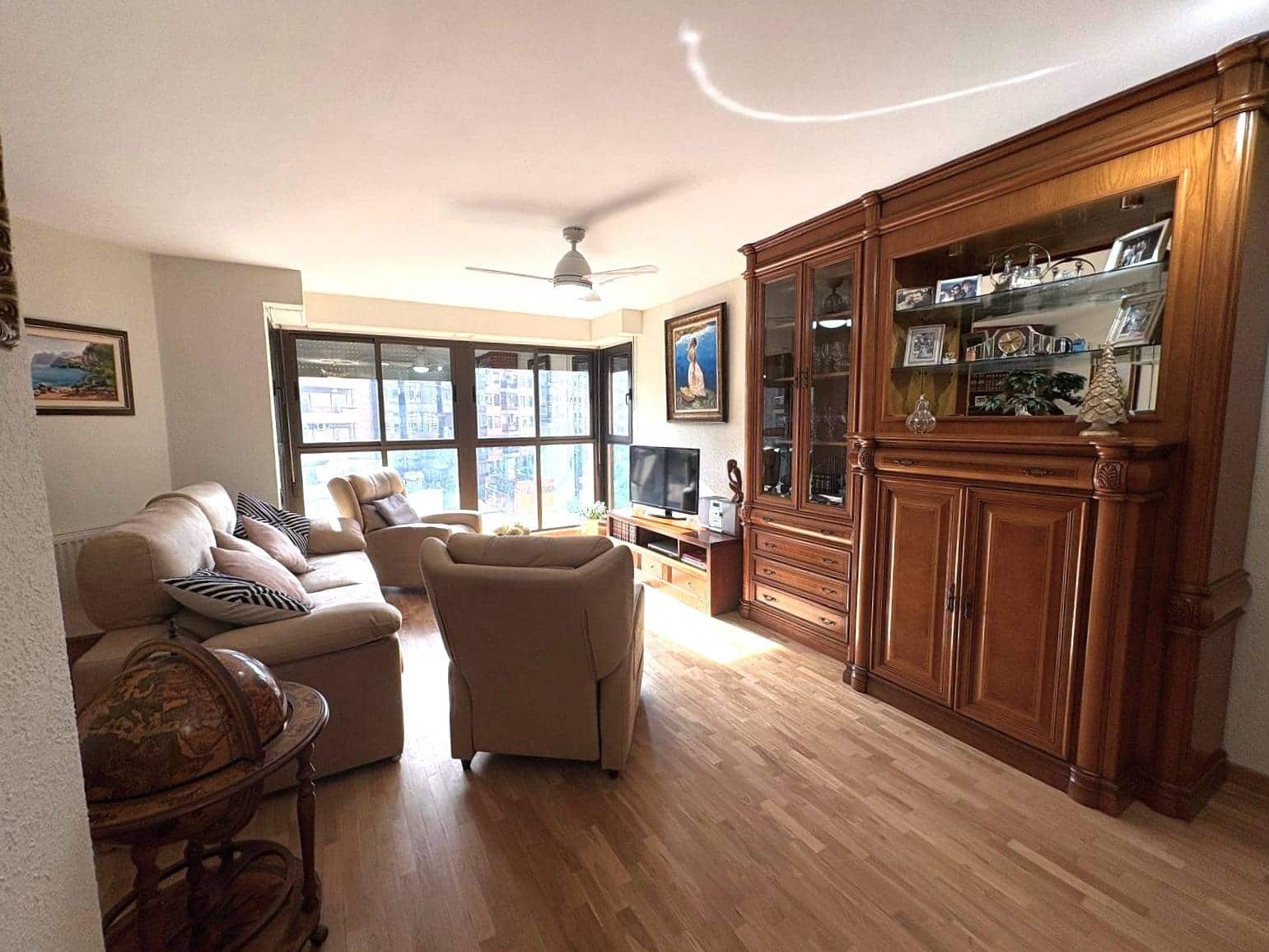 3 bedroom Flat for sale in Valencia city - € 639,000 (Ref: 9861887)