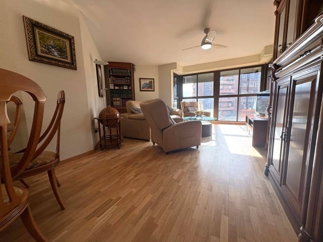 3 bedroom Flat for sale in Russafa, Valencia city - € 639,000 (Ref: 9861887)