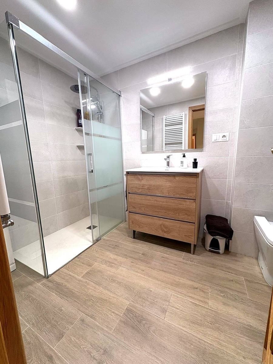 3 bedroom Flat for sale in Valencia city - € 639,000 (Ref: 9861887)