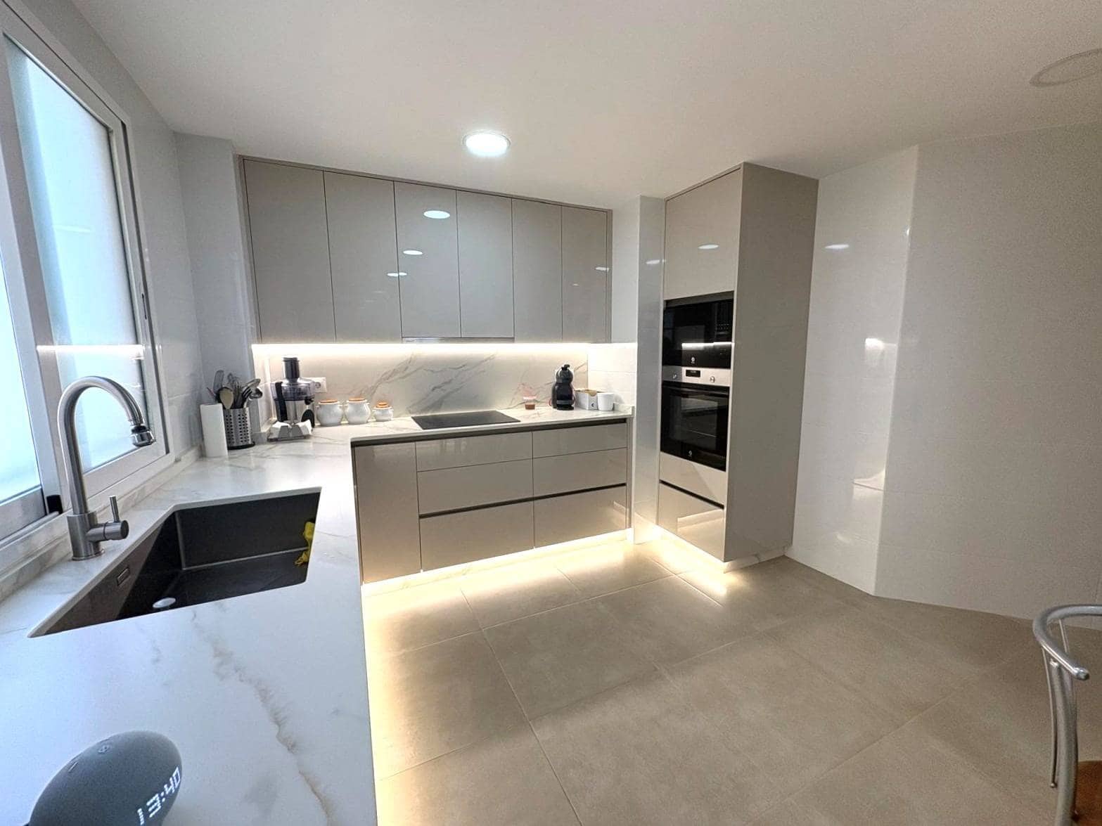 3 bedroom Flat for sale in Valencia city - € 639,000 (Ref: 9861887)