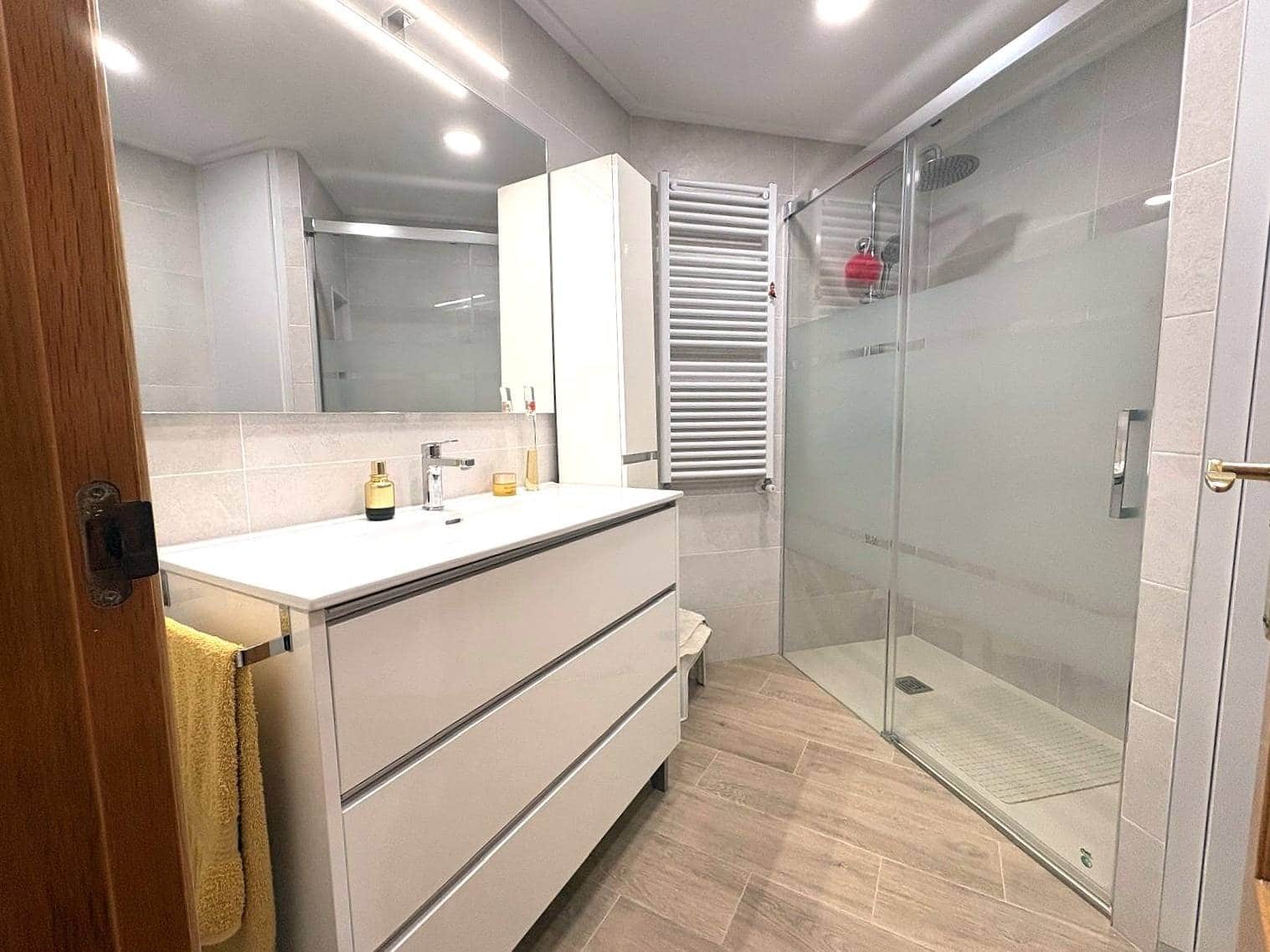 3 bedroom Flat for sale in Valencia city - € 639,000 (Ref: 9861887)