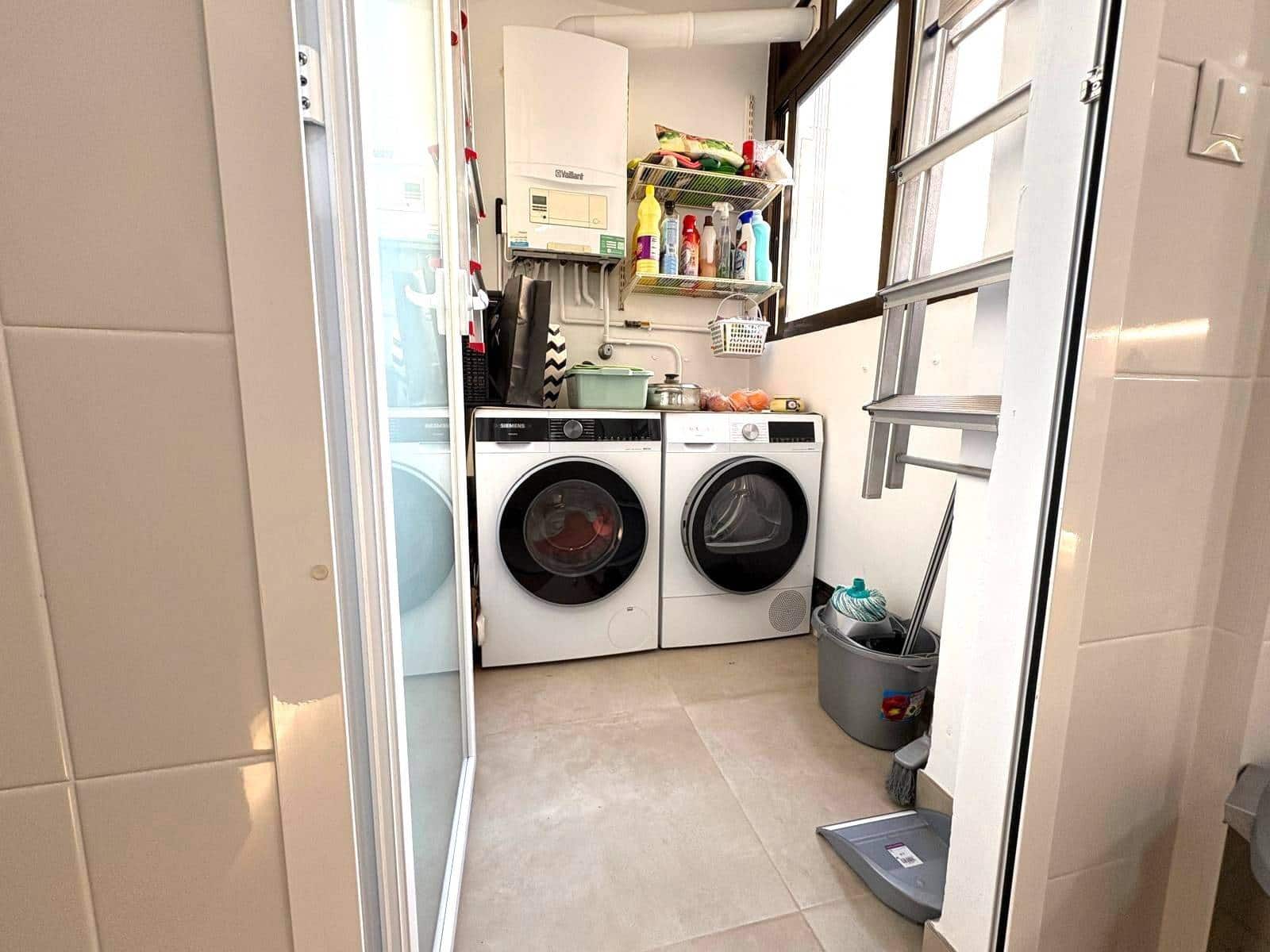 3 bedroom Flat for sale in Valencia city - € 639,000 (Ref: 9861887)
