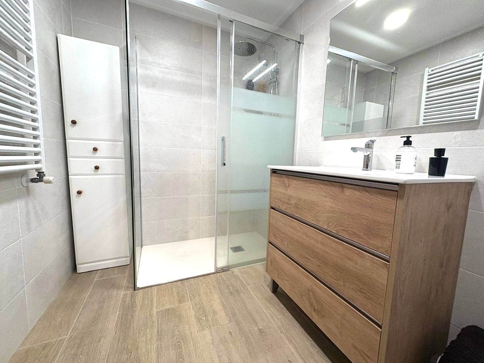 3 bedroom Flat for sale in Valencia city - € 639,000 (Ref: 9861887)