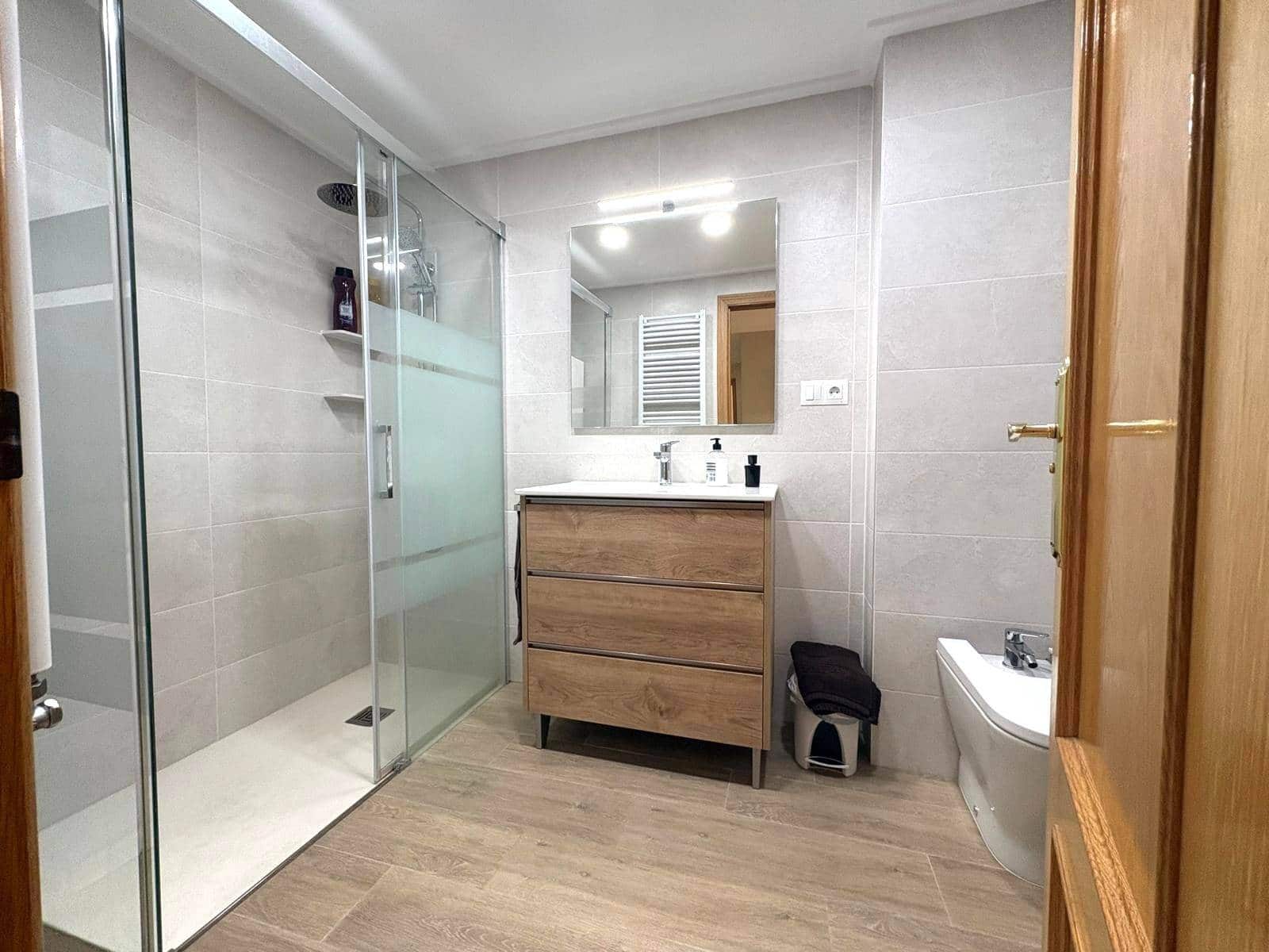 3 bedroom Flat for sale in Valencia city - € 639,000 (Ref: 9861887)