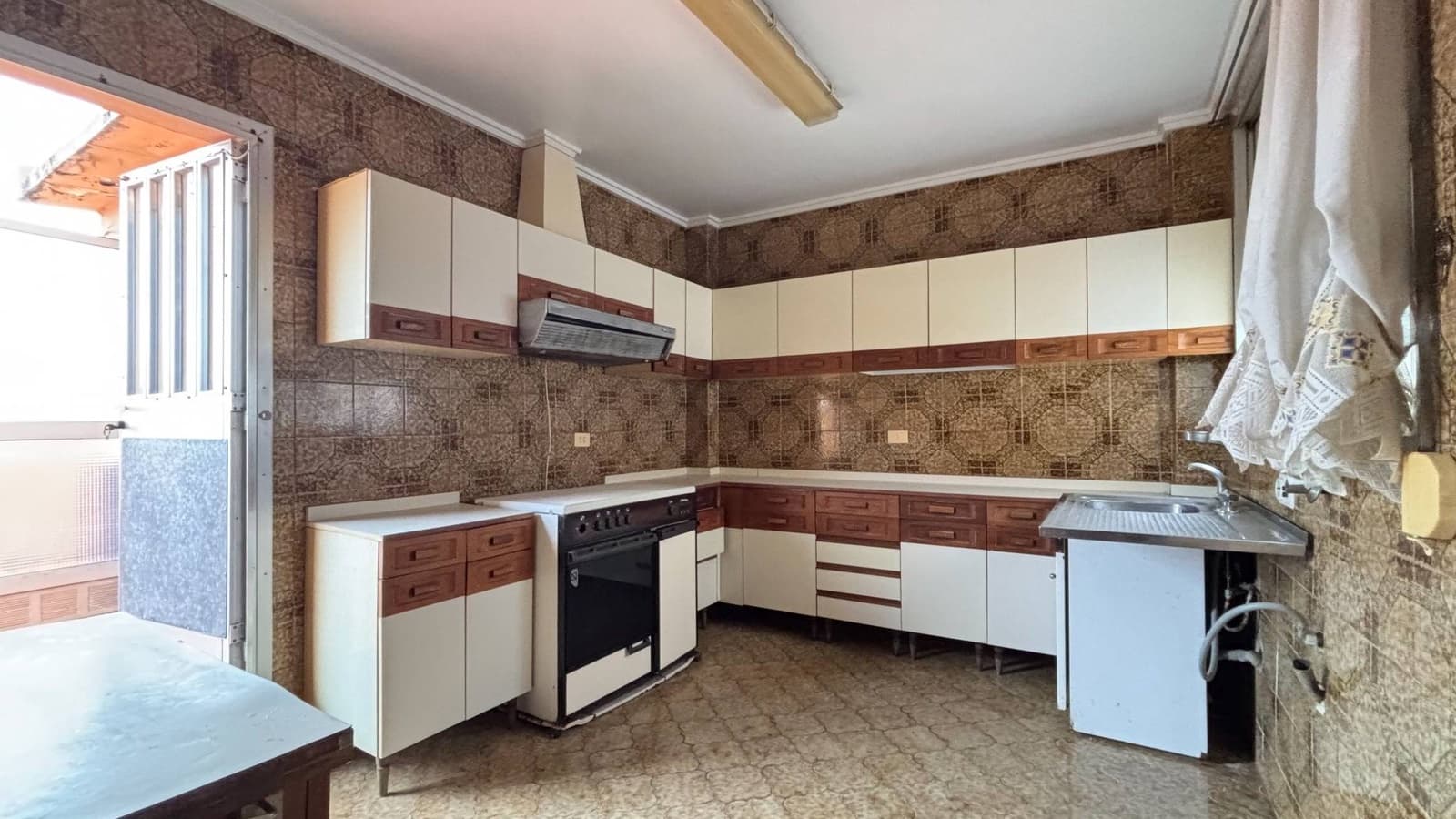 4 bedroom Penthouse for sale in Valencia city - € 520,000 (Ref: 9893897)