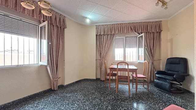 4 bedroom Penthouse for sale in Arrancapins, Valencia city - € 520,000 (Ref: 9893897)