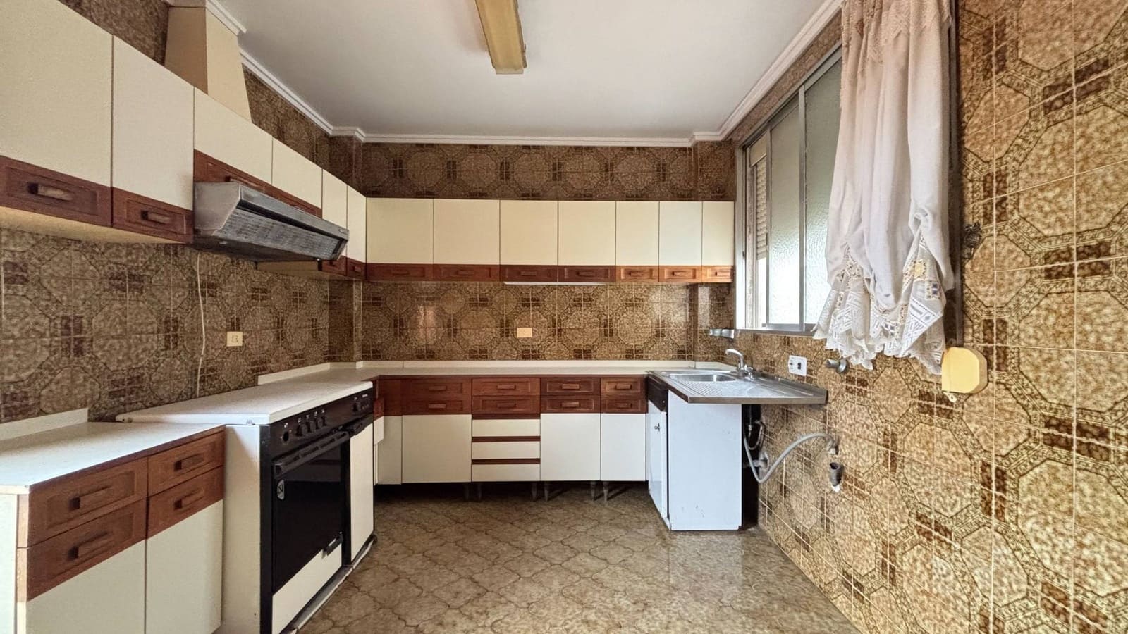 4 bedroom Penthouse for sale in Valencia city - € 520,000 (Ref: 9893897)