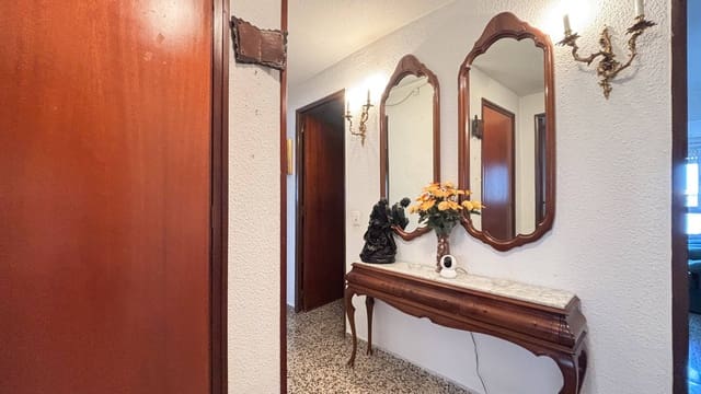 4 bedroom Flat for sale in Soternes, Valencia city - € 238,000 (Ref: 9893898)
