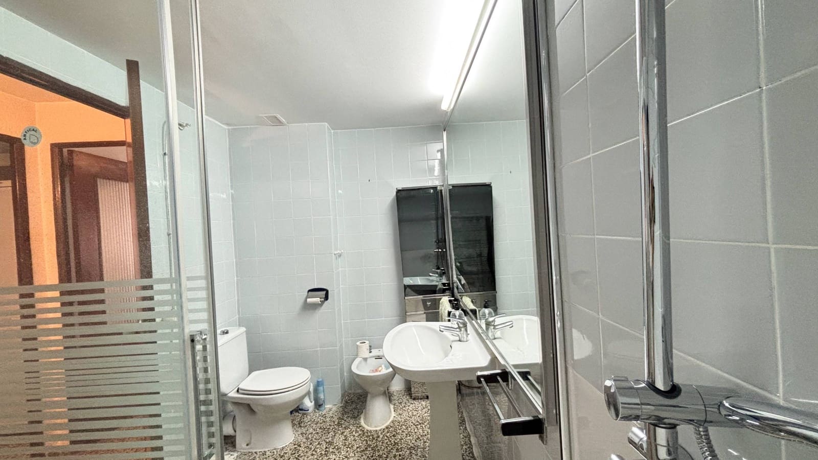 4 slaapkamer Flat te koop in Valencia stad - € 238.000 (Ref: 9893898)