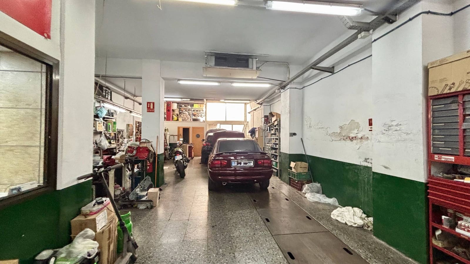 1 bedroom Commercial for sale in Valencia city - € 350,000 (Ref: 9940001)
