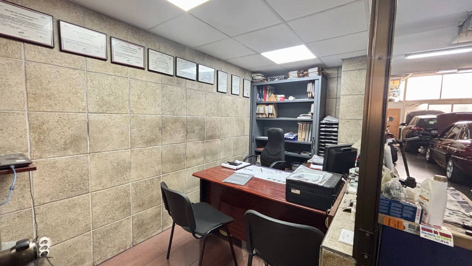 1 bedroom Commercial for sale in Valencia city - € 350,000 (Ref: 9940001)