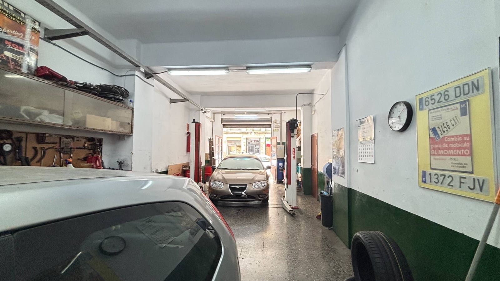 1 bedroom Commercial for sale in Valencia city - € 350,000 (Ref: 9940001)