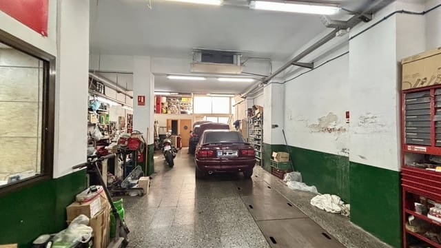 1 bedroom Commercial for sale in En Corts, Valencia city - € 350,000 (Ref: 9940001)