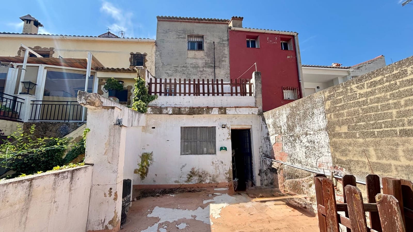 5 sypialnia Dom na sprzedaż w Marines - 120 000 € (Ref: 9940002)