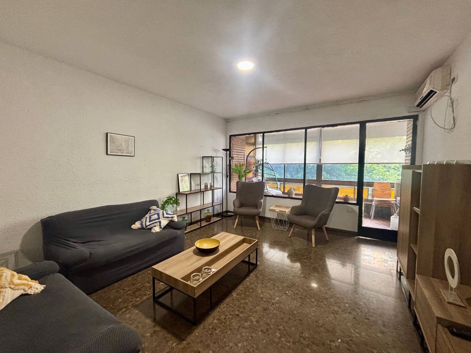 Piso de 4 habitaciones en València ciudad en alquiler - 1.800 € (Ref: 9965307)