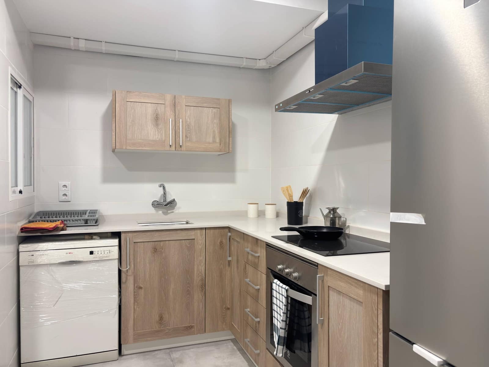 Piso de 4 habitaciones en València ciudad en alquiler - 1.800 € (Ref: 9965307)