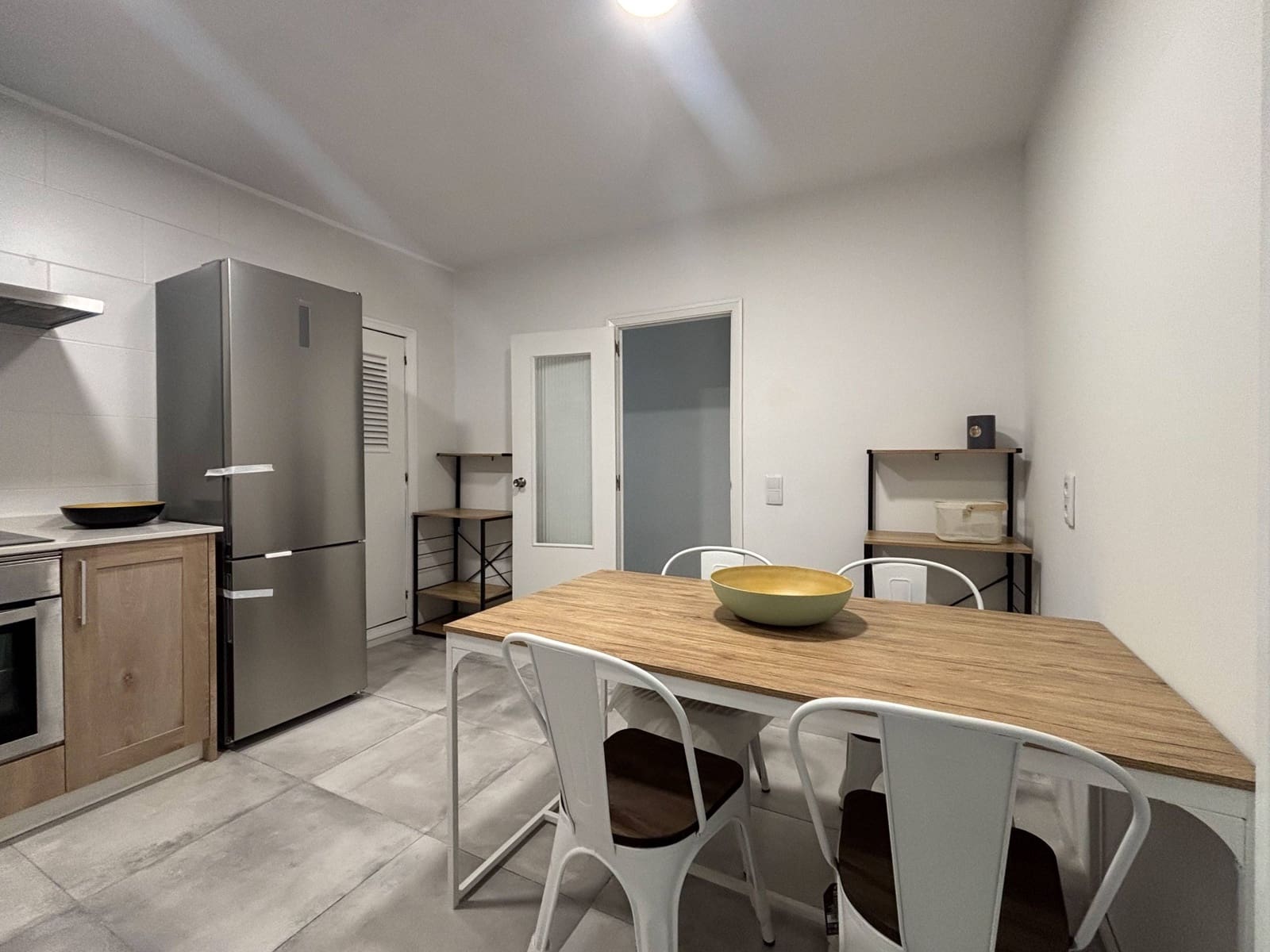 Piso de 4 habitaciones en València ciudad en alquiler - 1.800 € (Ref: 9965307)