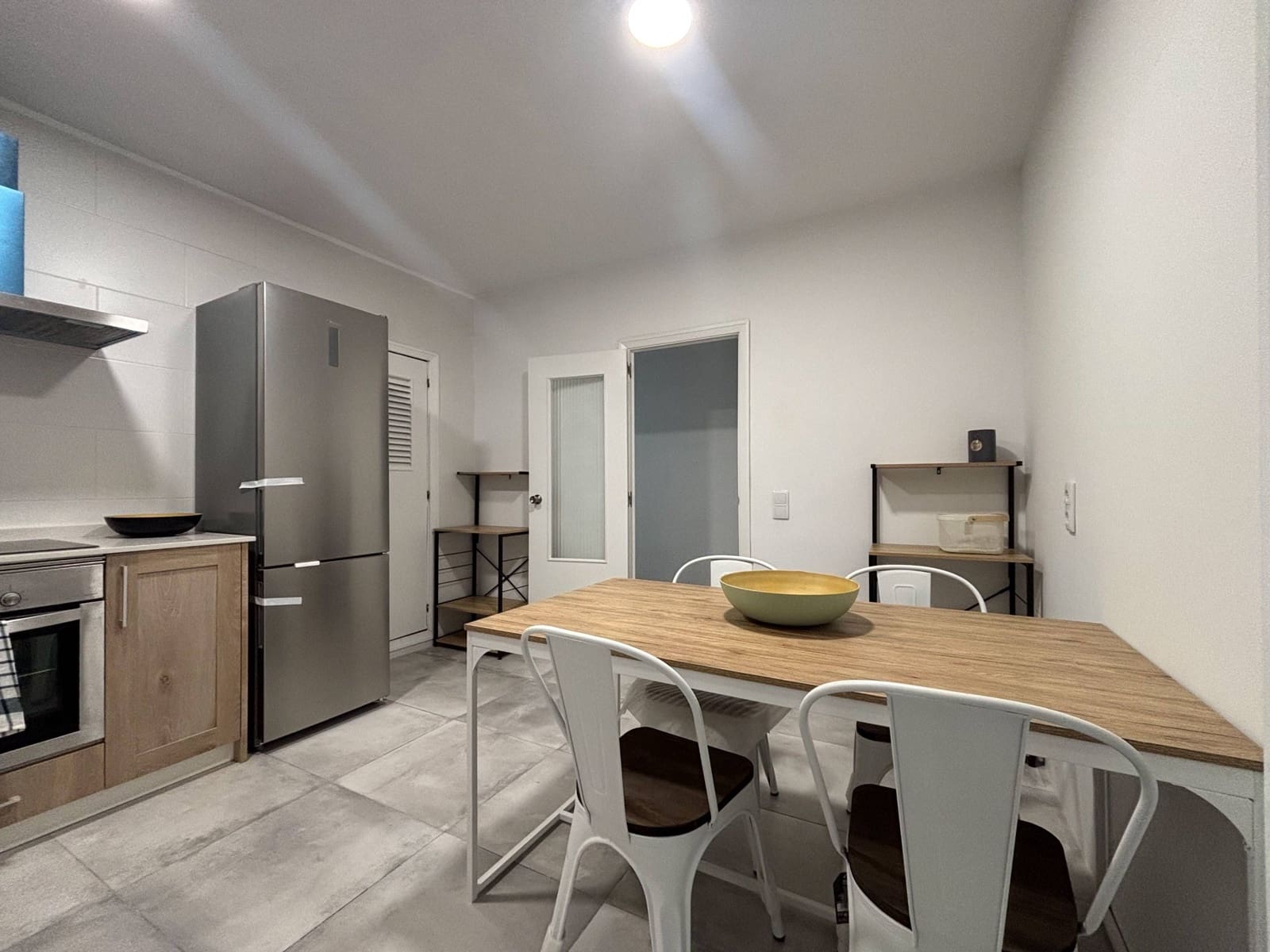 Piso de 4 habitaciones en València ciudad en alquiler - 1.800 € (Ref: 9965307)